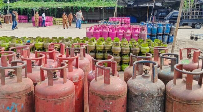 Gas nonsubsidi hasil konversi yang siap diedarkan.