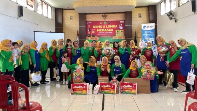 
Rutan Surakarta Berdayakan Darma Wanita Persatuan Dengan Menggelar Demo Masak