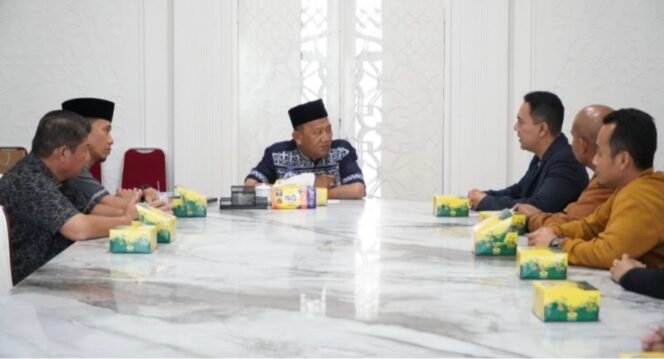 
Bupati Langkat Syah Afandin Dukung Kolaborasi BSI untuk UMKM dan Calon Jamaah Haji