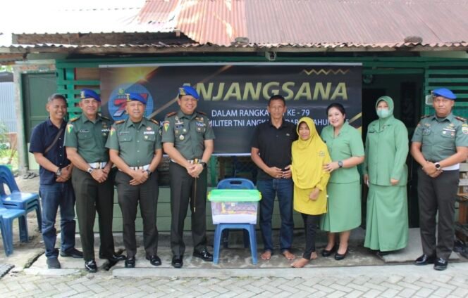 
Pomad Medan Gelar Anjangsana HUT ke-79 ke Kediaman Sertu Muji Harianto