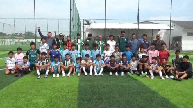 
Grand Opening Prima Mini Soccer dan Akademi Fascho Prima : Serasa di Liga Eropa