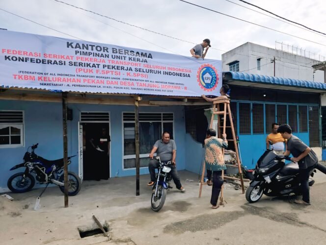 
Husen Tamora Hadir, Semangat Gotong Royong Membara di Tubuh F.SPTSI-K.SPSI