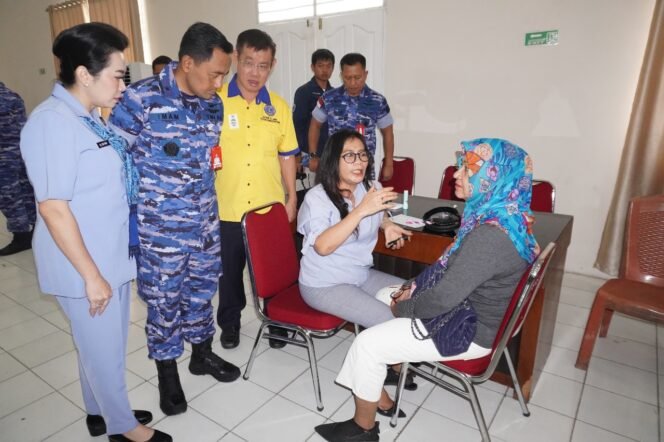 
Dalam Rangka Hari Bakti ke-78, TNI AU Wilayah Medan Gelar Bakti Sosial, Bazaar Murah, dan Pembagian Sembako