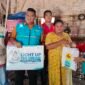 Manager ULP PLN Stabat beserta merealisasikan program Light Up The Dream di LIngkungan II Batu Lapan, Kelurahan Bingai, Kecamatan Wampu, Langkat.