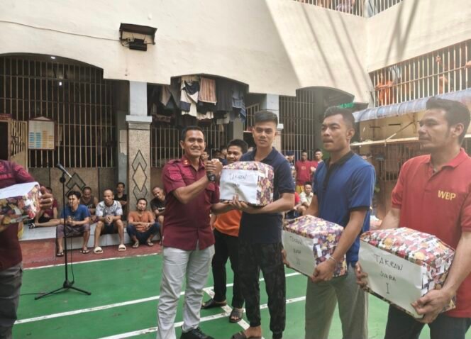 
Semarak Penutupan Karutan Labuhan Deli Cup 2025, Warga Binaan Raih Penghargaan dan Bantah Isu Jual Beli Kamar Tahanan