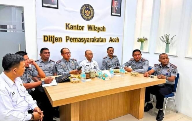 
Perkuat Pelaksanaan Tugas Pemasyarakatan, Kanwil Ditjenpas Banda Aceh Ikuti Arahan Dari Drektur Jenderal Pemasyarakatan Melalui Zoom