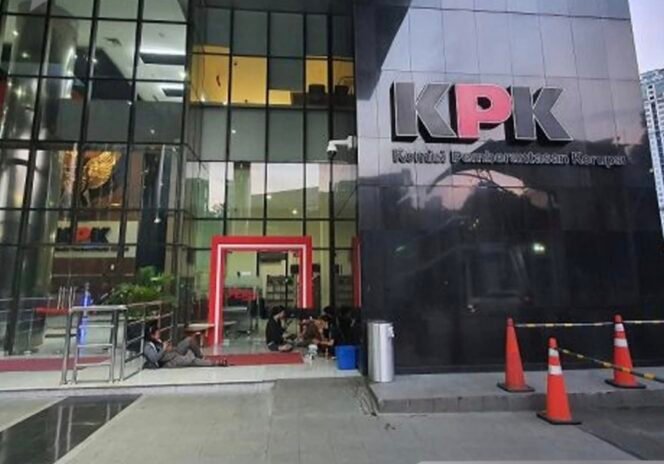
KAMAK Apresiasi Langkah KPK, Dorong Pemeriksaan Gubernur Sumut