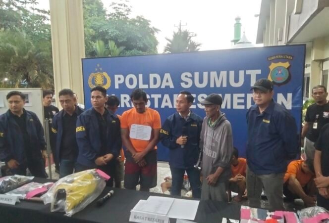 
Unit Resmob Sat Reskrim Polrestabes Medan Ciduk Pencuri dan Penadah Becak Motor