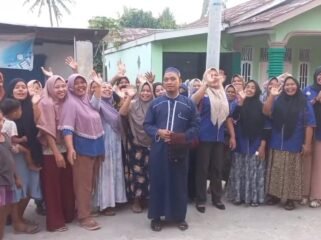 Warga Dusun Mulia Bakti, Desa Karang Rejo, Kecamatan Stabat, Langkat berterima kasih atas bantuan Pimpinan DPRD Sumut RIcky Anthony.