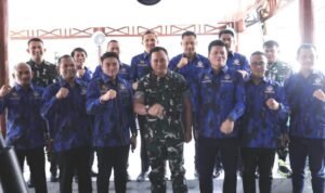 Pangdam I,BB Mayjen Rio Firdianto usai menerima silaturrahmi Ketua DPW KOMBAT Sumut yang juga merupakan Pimpinan DPRD Sumut