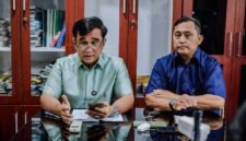 Asisten Pemerintahan dan Kesejahteraan Rakyat Setdako Medan, M Sofyan, didampingi Kepala Dinas Komunikasi dan Informatika Kota Medan Arrahmaan Pane.