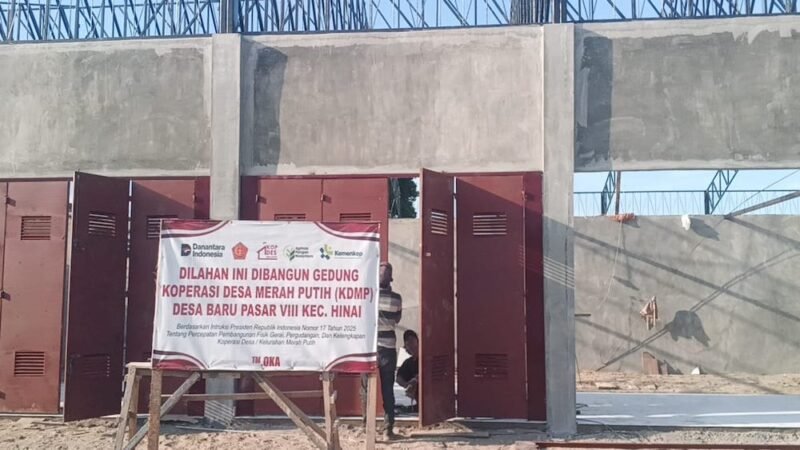 Kopdeskel Merah Putih di Desa Baru Pasar VIII yang diduga mencuri tengangan arus listruk PLN.