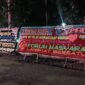 Karangan bunga di depan Kantor Bupati Langkat dari elemen masyarakat yang mengucapkan terima kasih kepada KPK.