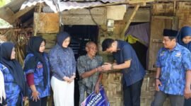 Pimpinan DPRD Sumut Ricky Anthony dan anggota DPRD Langkat Ristya Chayani mengunjungi Timin.